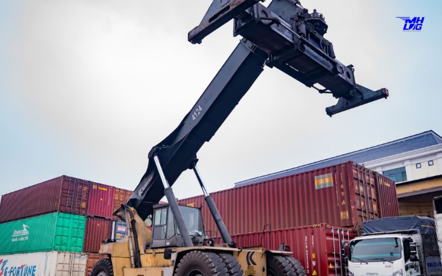 Tối ưu chi phí và thời gian vận chuyển hàng hóa là trọng tâm dịch vụ của Minh Hưng Logistics