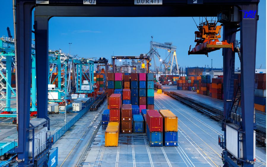 Hành trình nhập hàng container Trung Quốc tại Minh Hưng Logistics